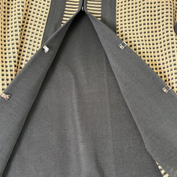 Exclusively Misook Cardigan Women Size M Black Tan Geometric Colorblock Hook Eye - Picture 8 of 11